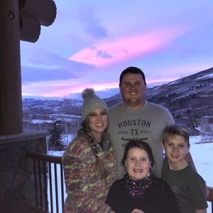 Meet your Posher, Taylor